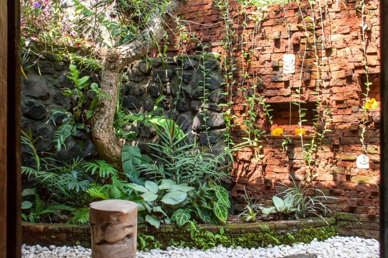 Villa Mahadevi Jungle Retreat Joglo 1 Ubud Eksteriør bilde